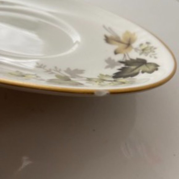 Royal Doulton Vintage Gravy Boat and Stand - Larchmont *As Is* - Picture 5 of 8